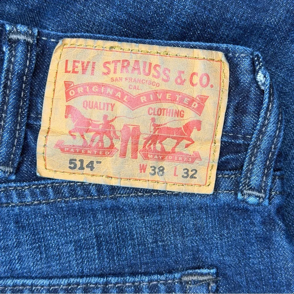 Levi’s 514 straight leg jeans